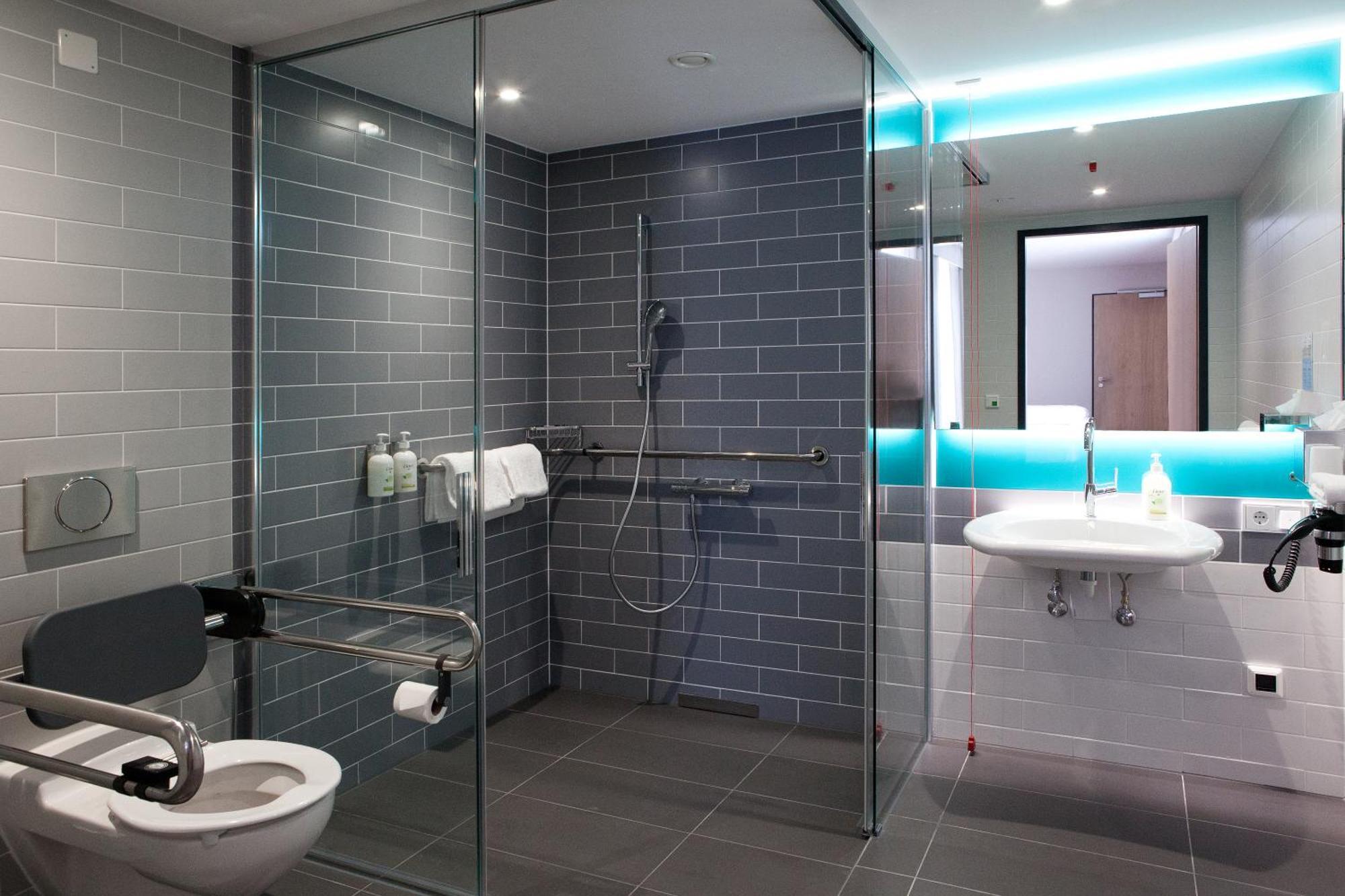 Holiday Inn Express Fuerth By Ihg Exterior foto